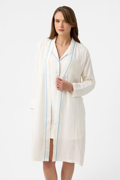 Mavi biyeli müslin beyaz sabahlık