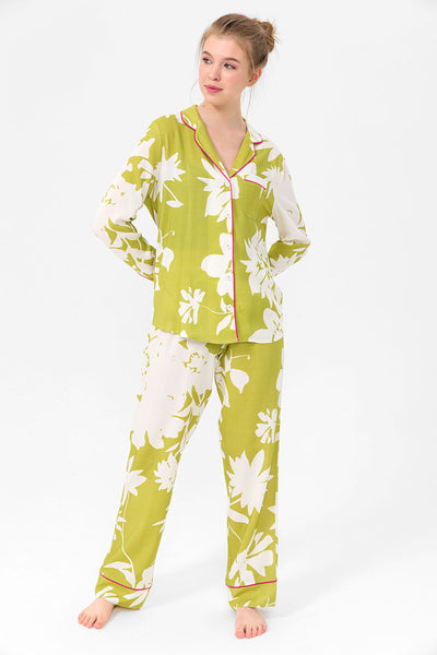 Açık yeşil, çiçek desenli Hera Pijama Takım